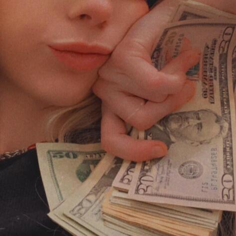 The Fantasy Anna avatar