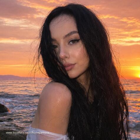 Monica Homewrecker avatar