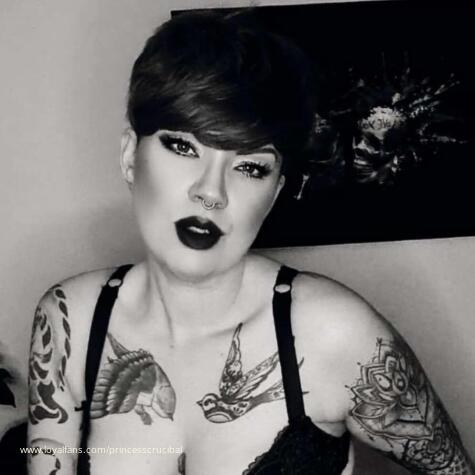 DominaNyxxx avatar