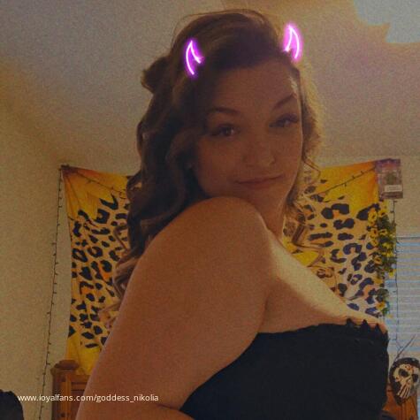 Goddess_Nikolia avatar