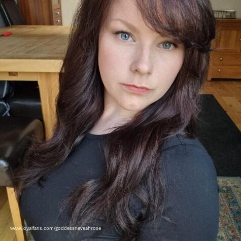 GoddessNeveahRose avatar