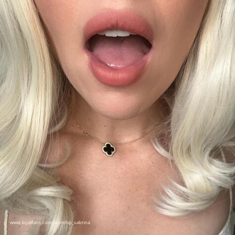 Worship Goddess Sabrina  avatar