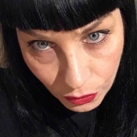 Deeplyxdom avatar