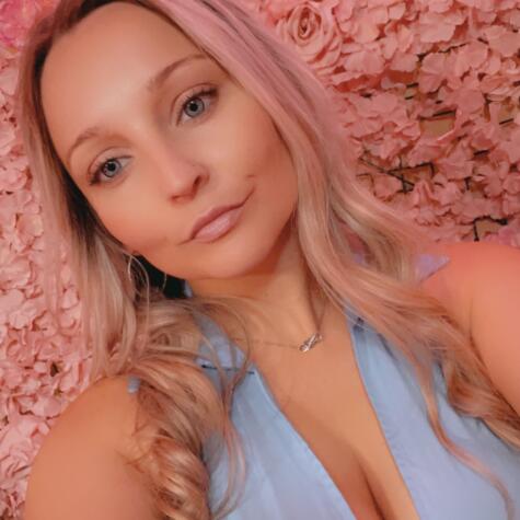 Mistressblondieblue avatar