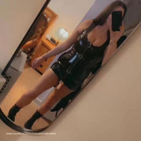 Miss Danielle Velvet avatar
