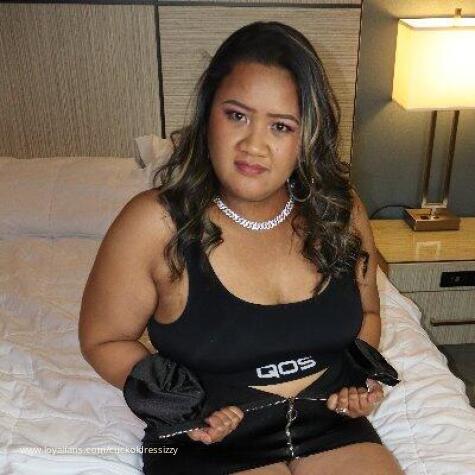CuckoldressIzzy avatar