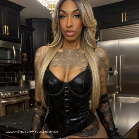 Mistress January Vice avatar