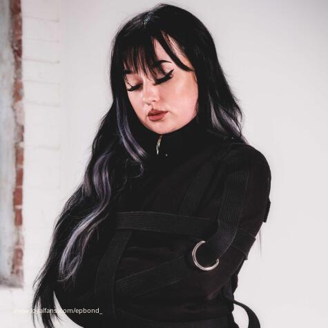 EscapesAndPredicaments avatar