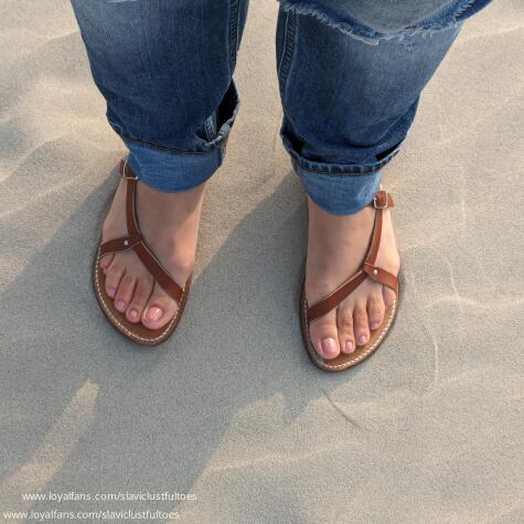 SlavicLustfulToes avatar