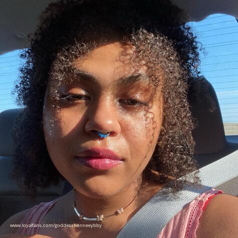 GoddessHonneeybby avatar