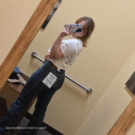 Jenny_Dae25 avatar