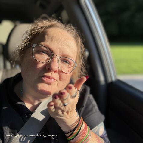 Goddess Guinevere Findom Fendom avatar