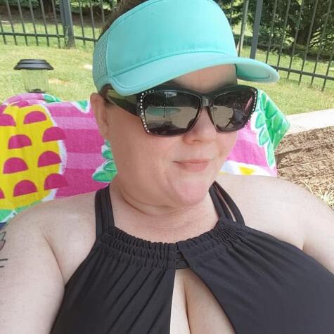 Momma MoneyMae avatar