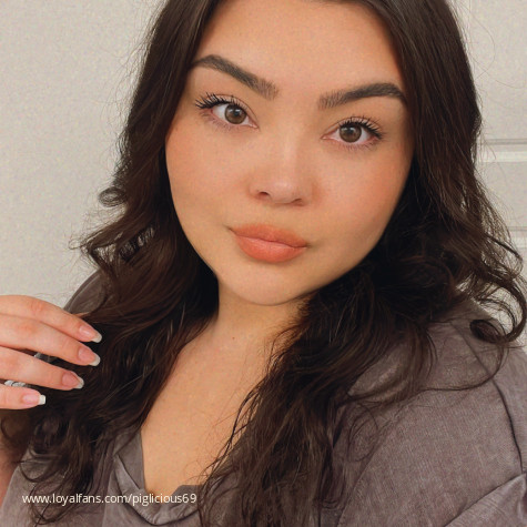 Goddess Araceli’s Official Social Fan Page | LoyalFans