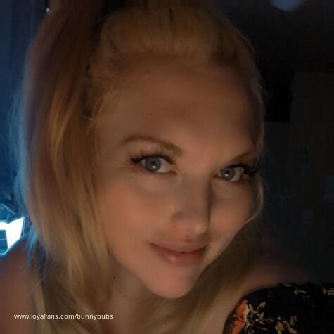 BunnyBubs avatar