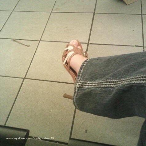 Footgoddess19 avatar
