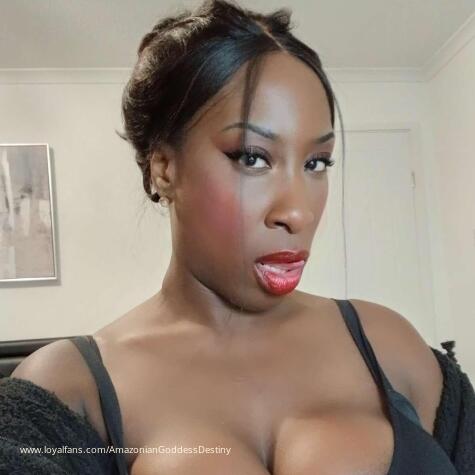 English Findom Destiny Black avatar