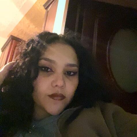 The curly queen avatar