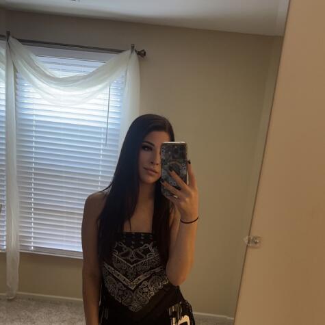 Nikkibby32 avatar