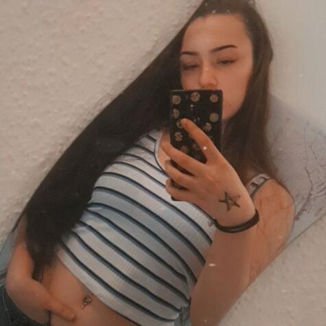 SuggarBabee avatar