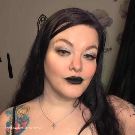 Vixie Nyx avatar