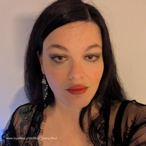 Miss Sirena Rhul  avatar