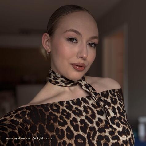 Mistress Vicky Goddess Fetish Domination avatar