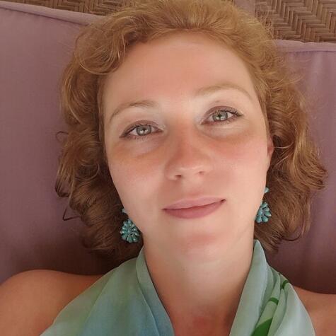 CeliaDelyn avatar