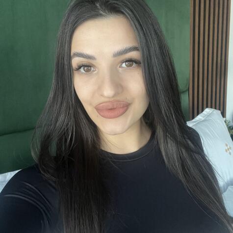 Alexyaa biglips avatar