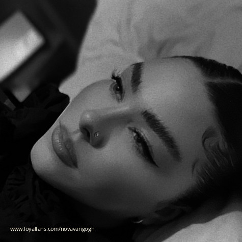 NovaVanGogh’s Official Social Fan Page | LoyalFans