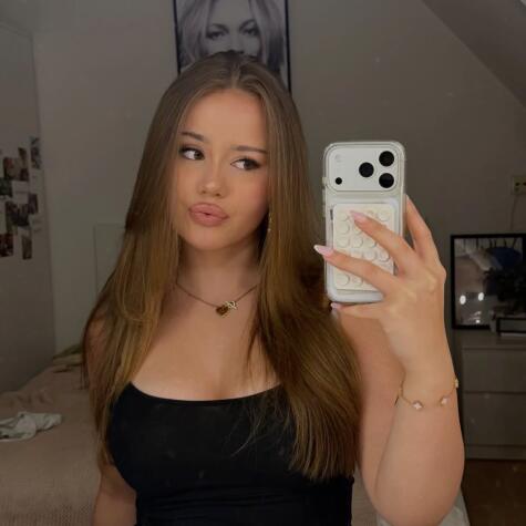 nina223 avatar