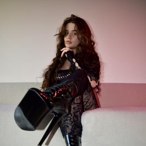 GoddessJuicyJusty Femdom Findom Fetish avatar