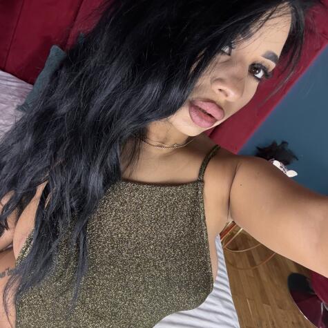 MadyLux avatar