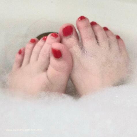 TristaXfeet avatar