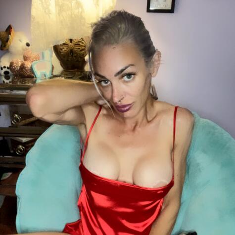 Kylie Clark avatar