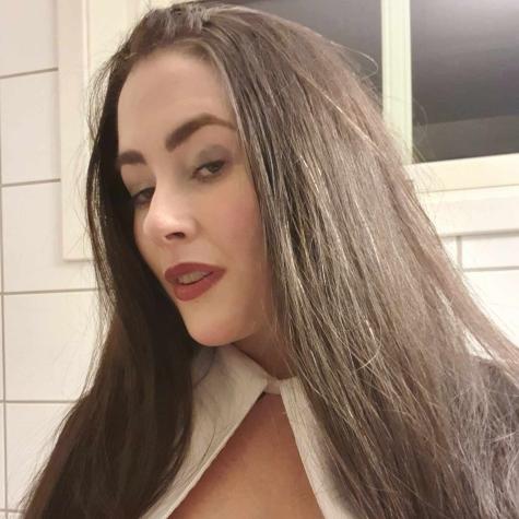 DarkTinkerbelle avatar