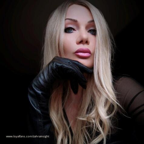 Mistress Zahra avatar