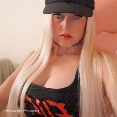 Five Star Doll Findom avatar