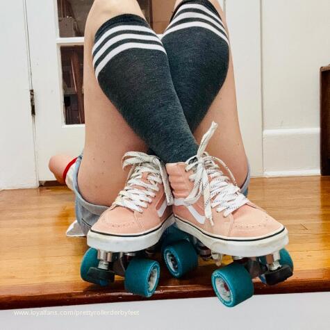 Prettyrollerderbyfeet avatar