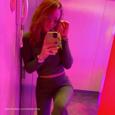 VioletBuhney avatar