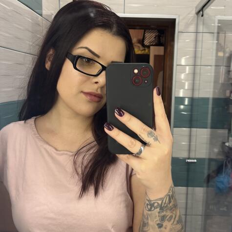 Sakura96 avatar