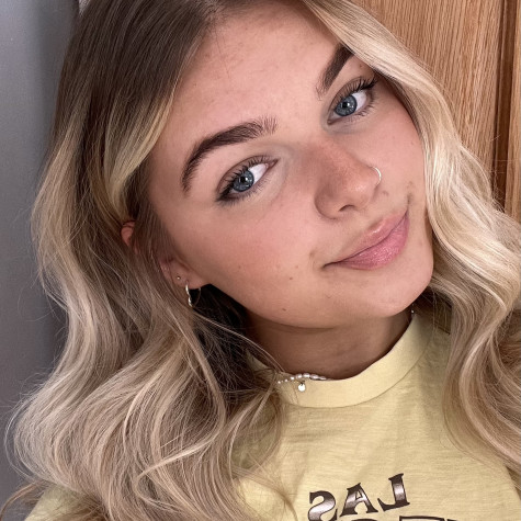 leah evans’s Official Social Fan Page | LoyalFans