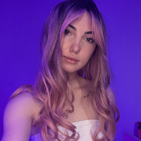 LilyBlis avatar