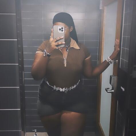 Thee Dollie avatar