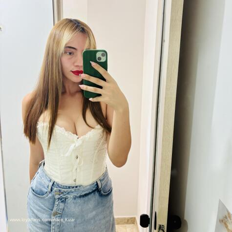Alice Kizar avatar