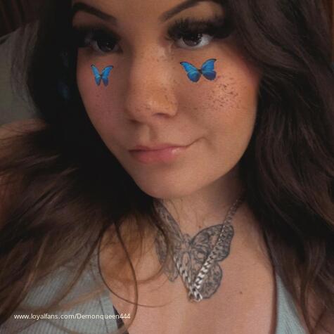 Queen of the pigs avatar