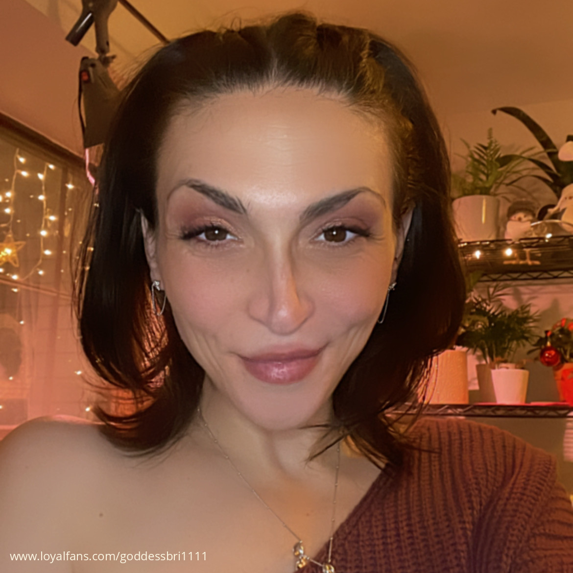 Queen Bri’s Official Social Fan Page LoyalFans