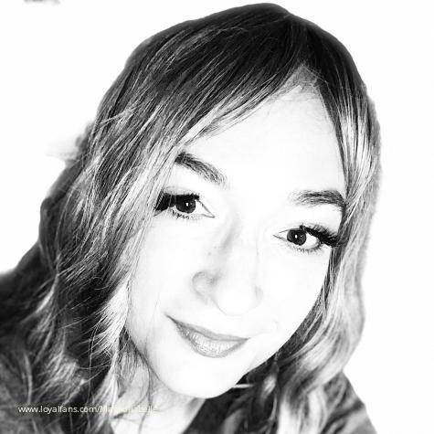 Secret Work Selfie #1- NSFW - Magnolia Belle Official Photos | www