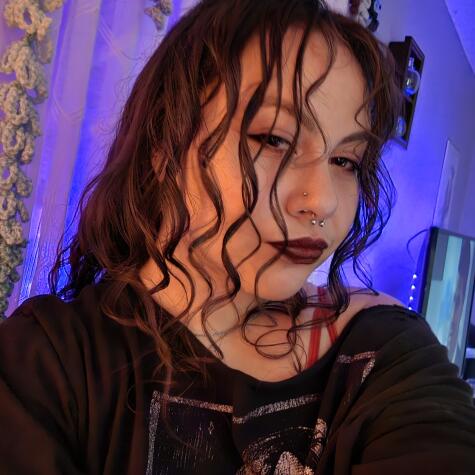 VelvetViolet avatar
