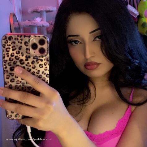 GoddessFoxi avatar